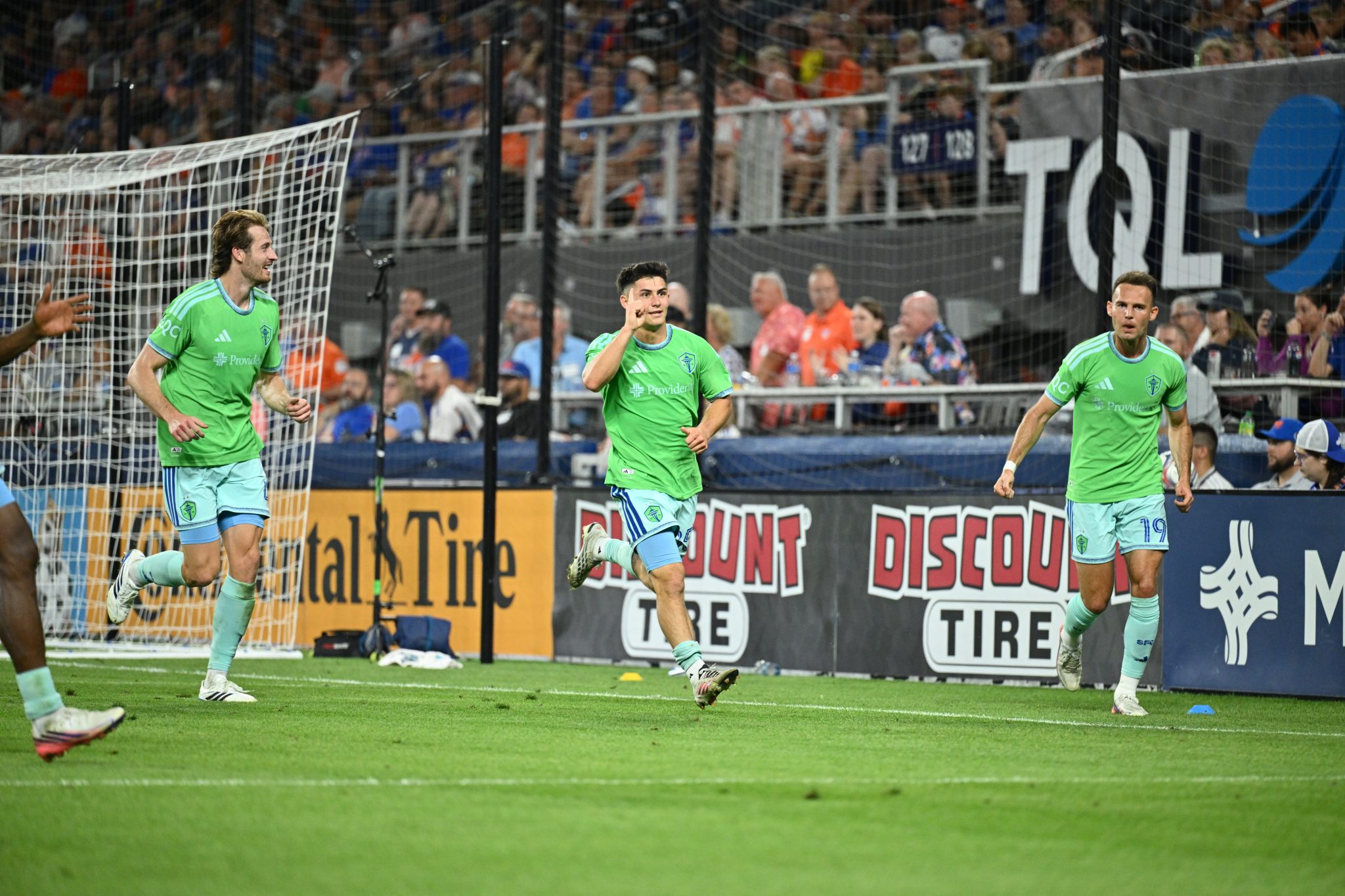 Sounders snap losing streak with a road draw in Cincinnati